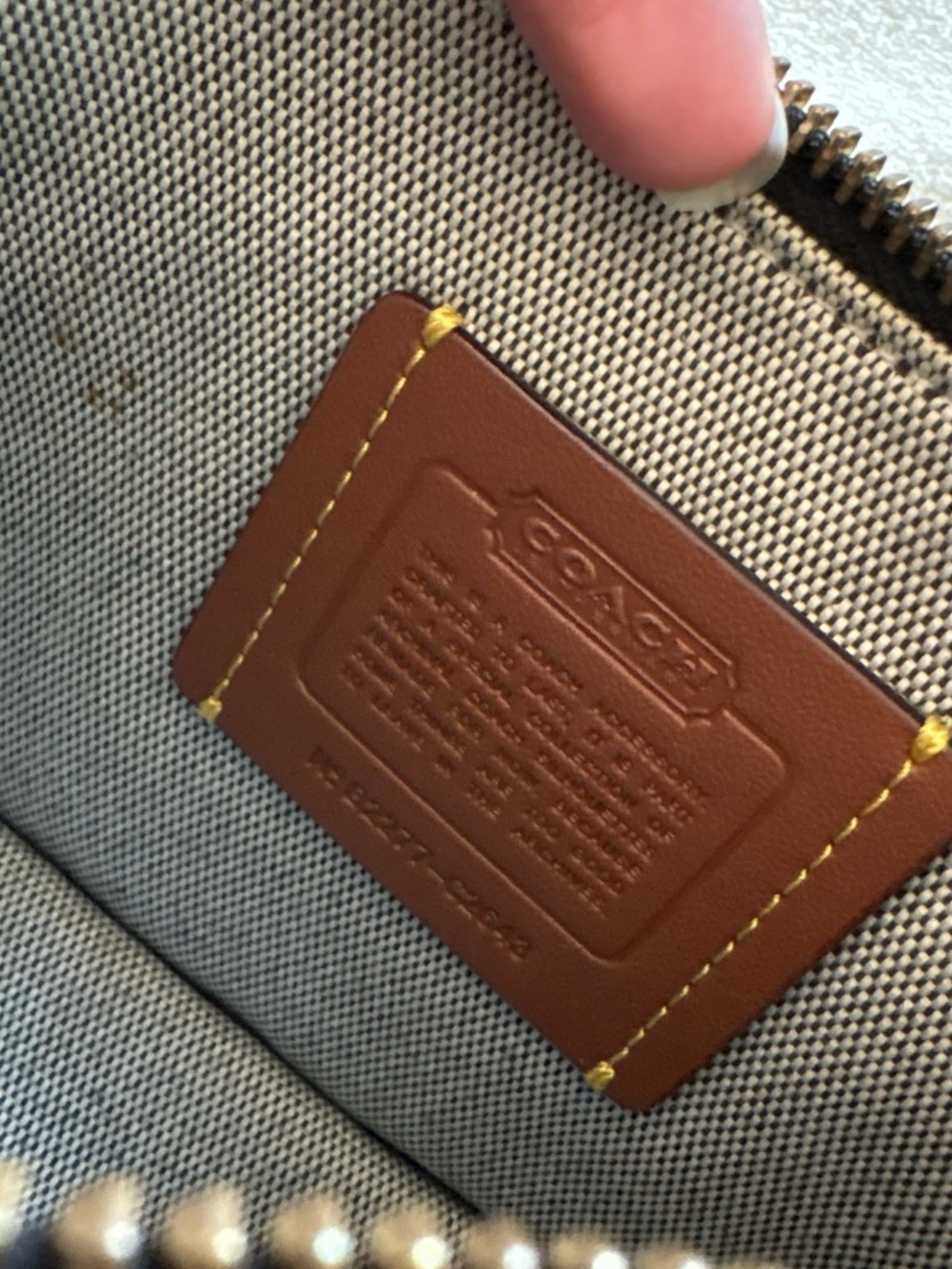 Coach Black Swinger Bag with Gold Hardware - Picture 6 of 6